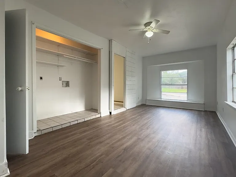 123 Cenizo St — Photo 6