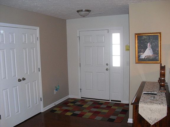 4th image of 1909 Elsie Cir NE