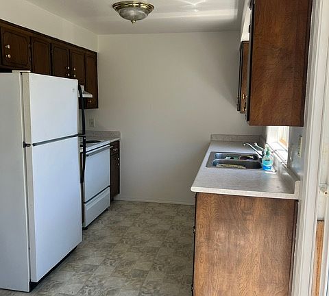 3rd image of 1206 E Indiana St #1206