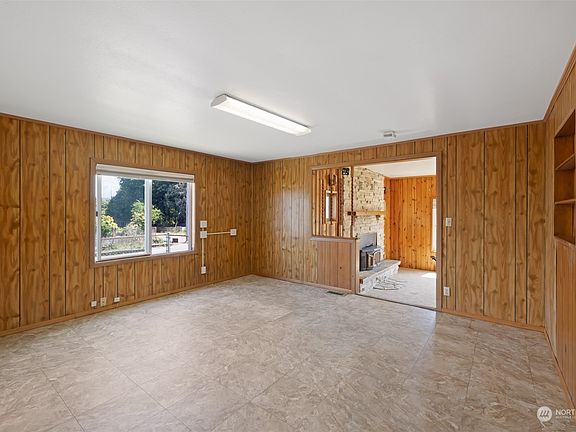 4th image of 801 W 8th Street