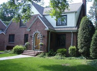 366 Lake St, Belmont, MA 02478