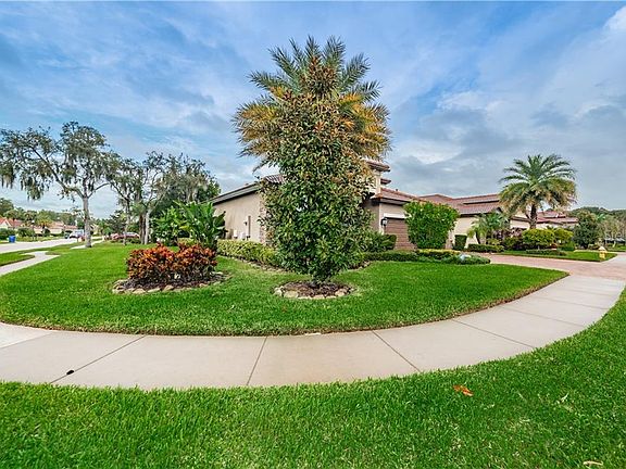 2nd image of 2551 Grand Lakeside Dr