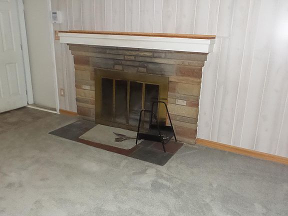 5th image of 25506 Westmoreland Dr
