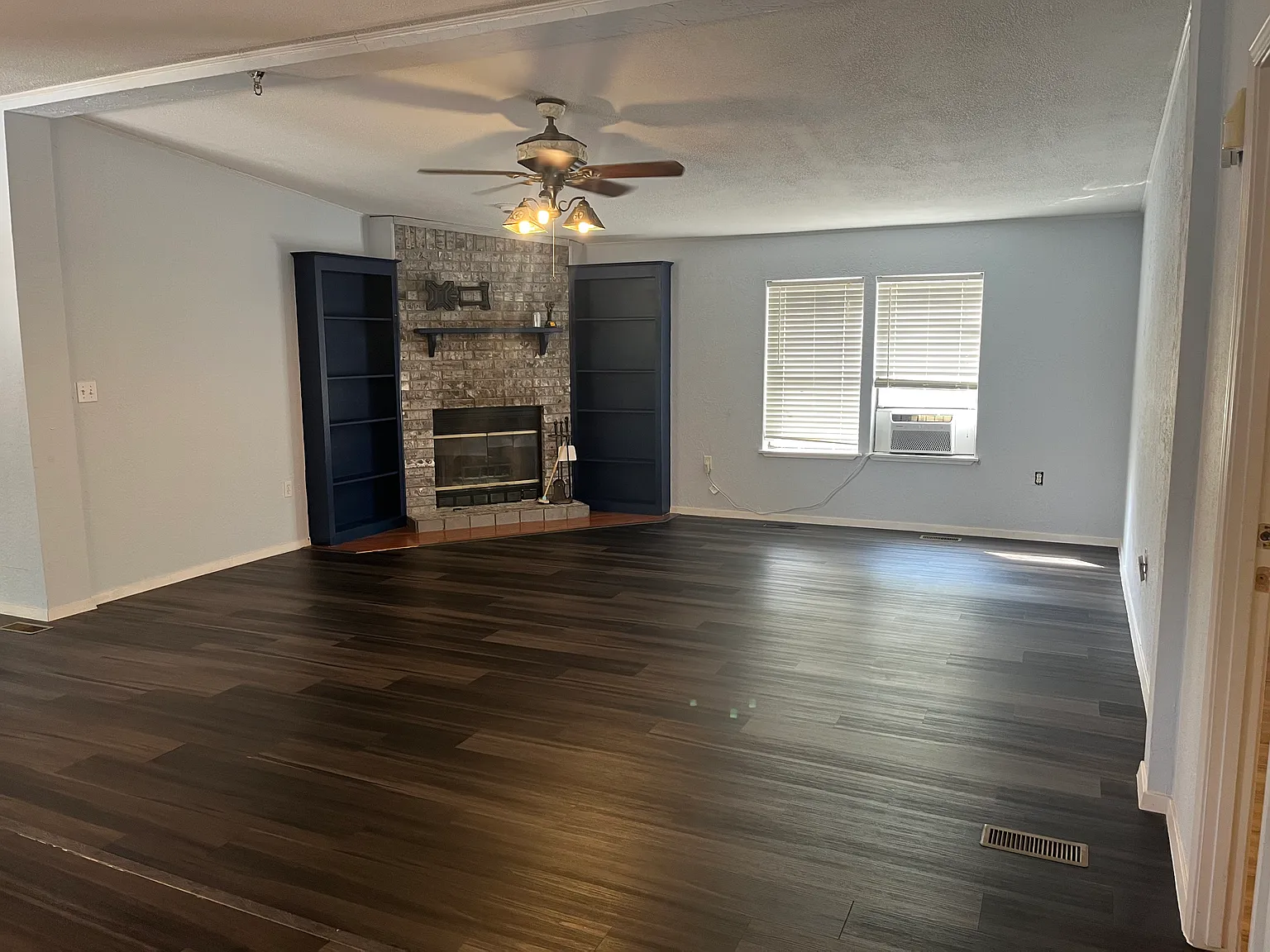 3 bed, 1512 sqft, $2,050 — Photo 3
