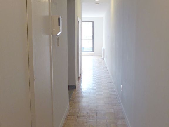 5th image of 171 E 89th St APT 7C