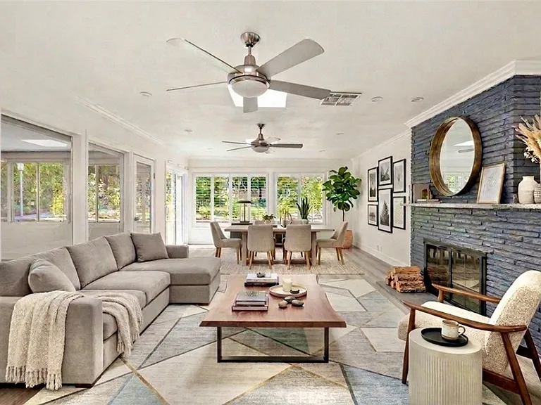 647 W Montecito Ave — Photo 15