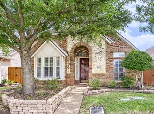 8622 Forest Glen Dr, Irving, TX 75063