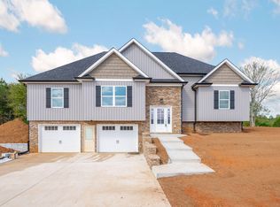 8052 Abraham Ln, Ooltewah, TN 37363