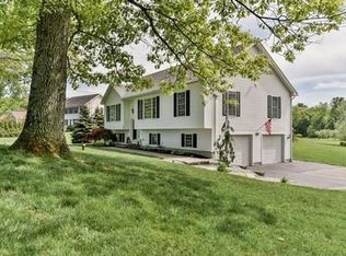 96 Old Southbridge Rd, Dudley, MA 01571