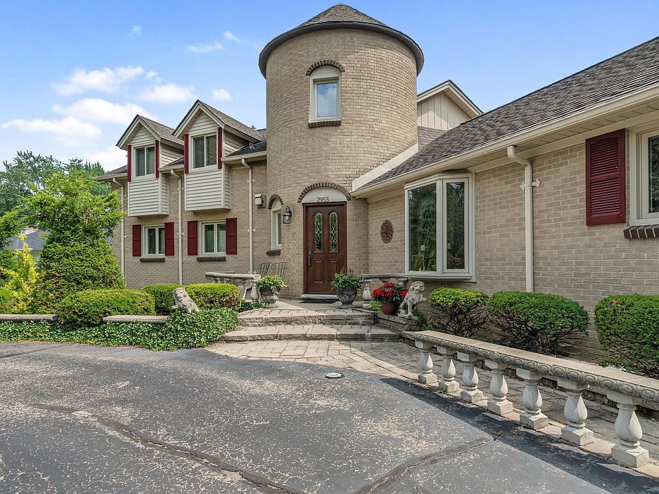 2955 Mohawk Cir, photo 2