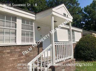 1018 Shawnee St APT B, Savannah, GA 31419