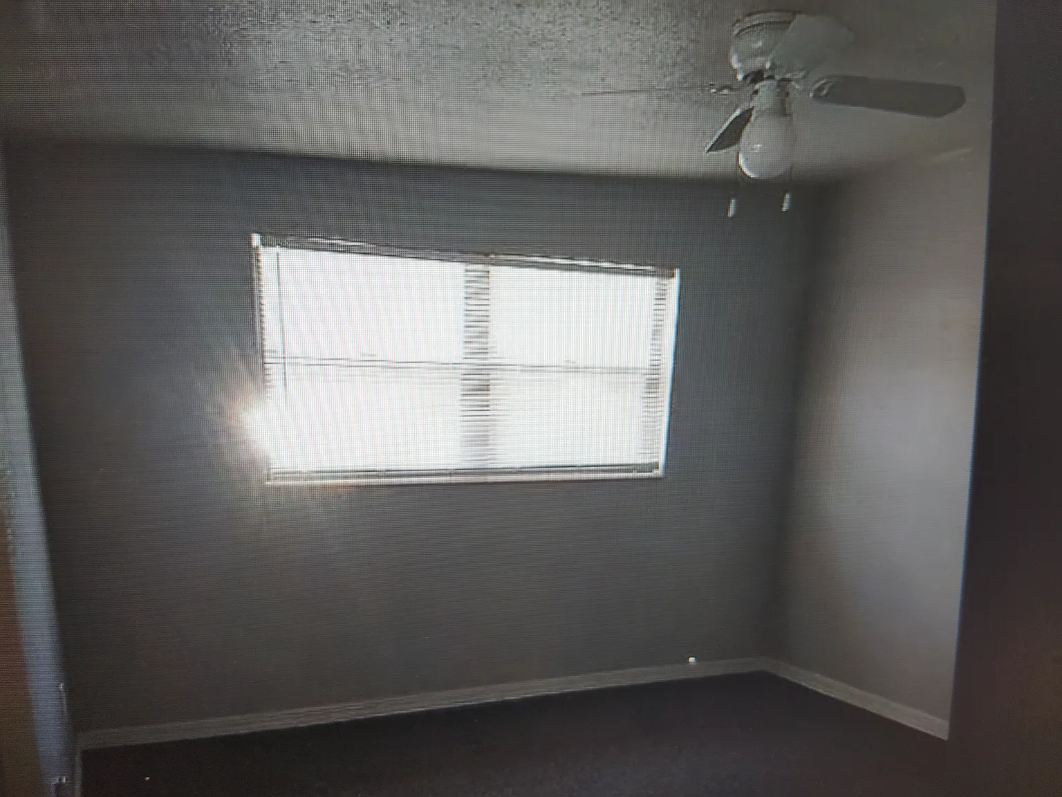 3 bed, 952 sqft, $2,300 — Photo 2