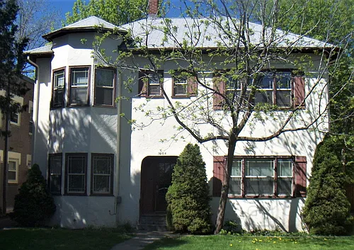 1904 3rd St Photo 1