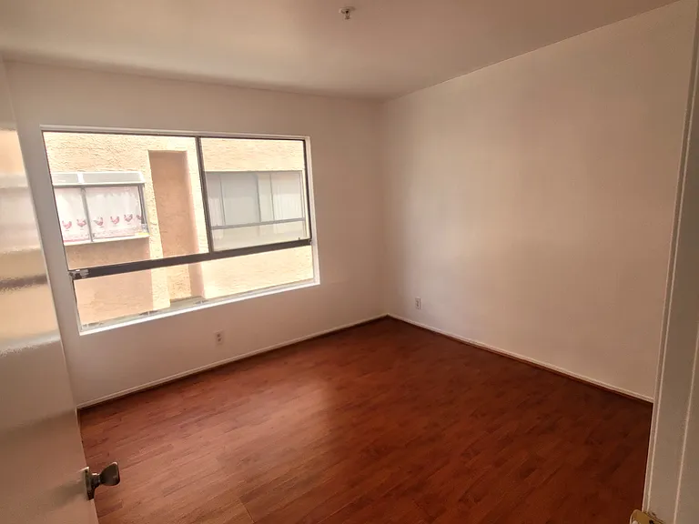 111 S Marguerita Ave #E — Photo 13