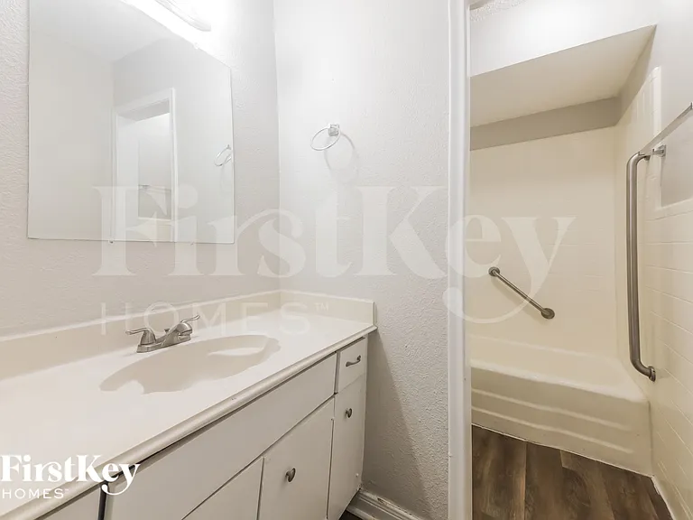 1109 Atlanta Dr — Photo 12