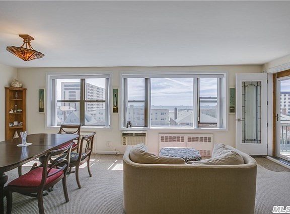 4th image of 333 E Broadway APT 3D
