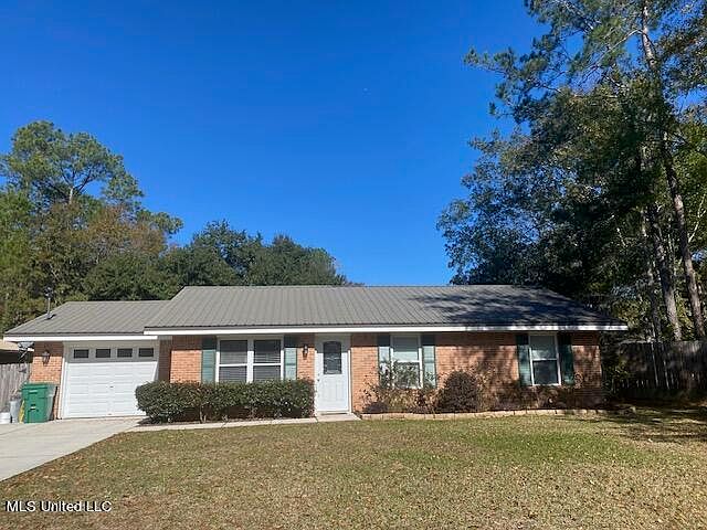 1st image of 63739 Diamondhead Dr N