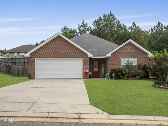 33 Charleston Way, Hattiesburg, MS 39402