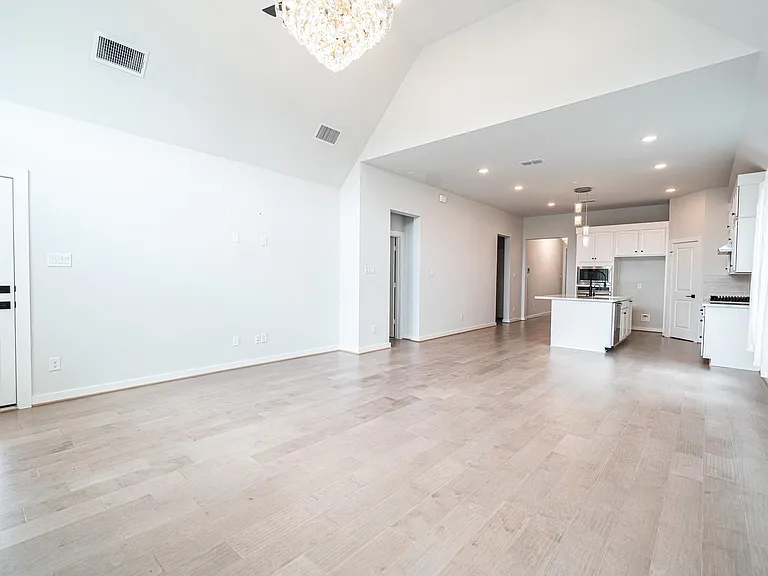 24819 Yellow Spruce Cir — Photo 9
