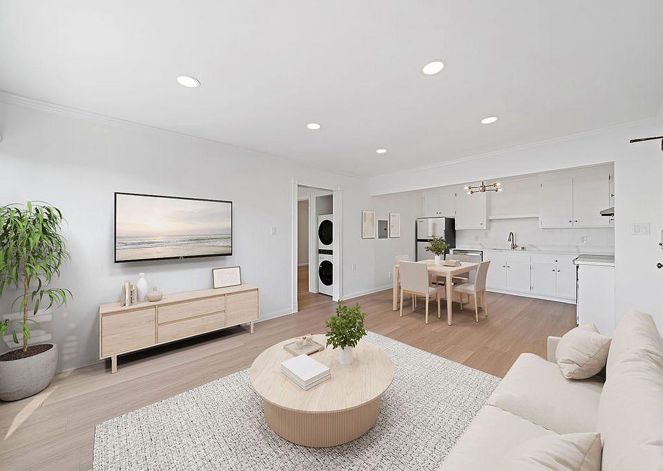 1st image of 1249 18th Ave #105