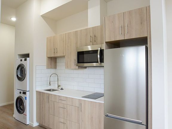 5th image of 9545 Ashworth Ave N #408