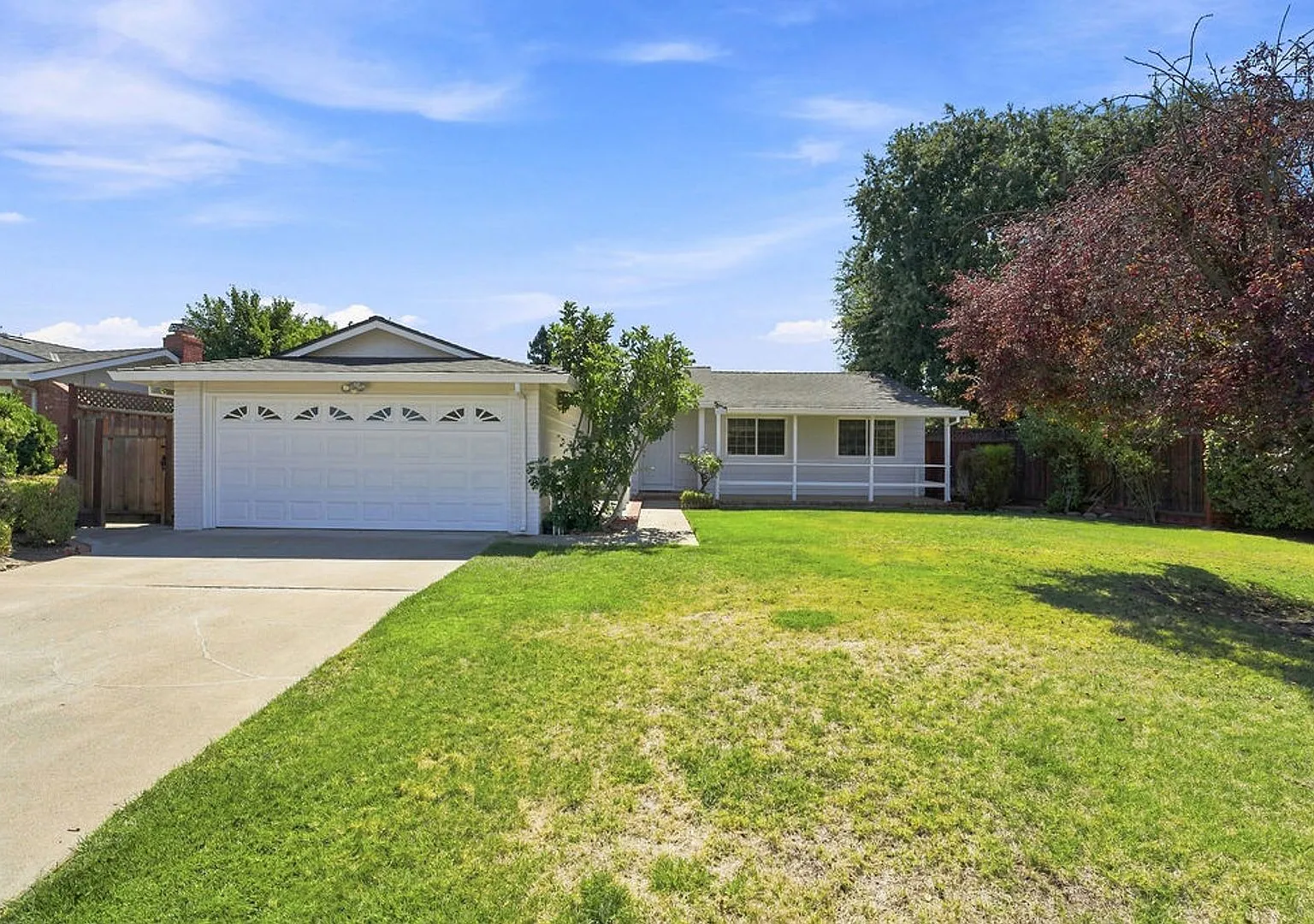Newly Remodeled & Spacious 4 Bed, 2 Bath Luxury Retreat in Pleasanton — Photo 3