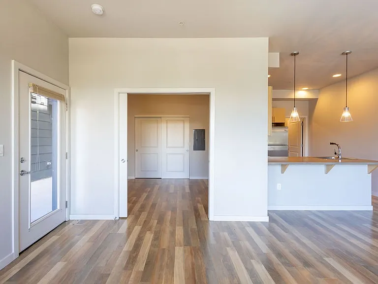 1607 NW Davis St — Photo 37