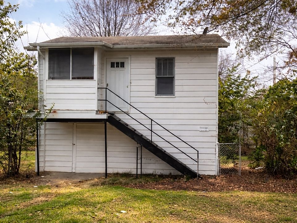 1st image of 1017 Senator Ave #2