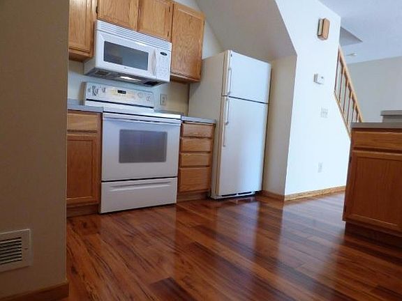 4th image of 13194 Meadowood Curv NW APT 39