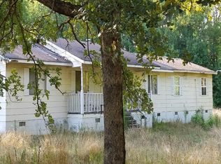 206 Mackey Ln, Catawba, SC 29704