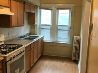 522 S 6th St, Milwaukee, WI 53204