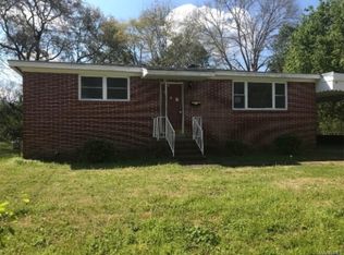 2911 Fuller St, Tuskegee Institute, AL 36088