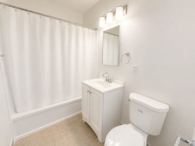 821 N Eucalyptus Ave ( 216 W Plymouth St ) — Photo 11