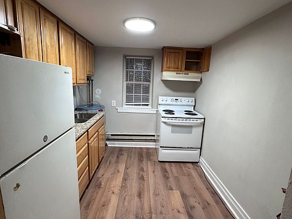3rd image of 1411 20th St APT 3