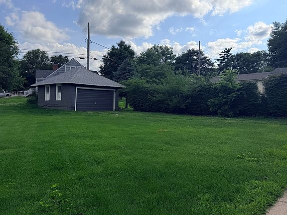 3rd image of 1700 Courthouse Ave
