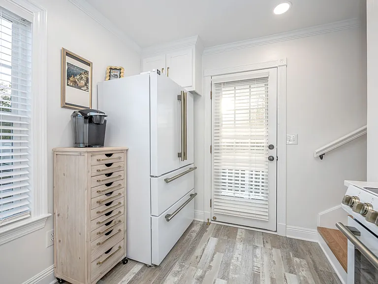 1102 Stanfield Point Rd — Photo 30