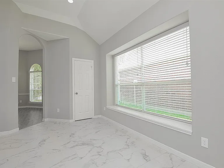 23751 River Place Dr — Photo 13
