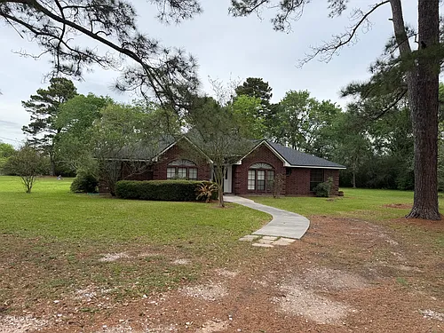 33134 Old Hempstead Rd Photo 1