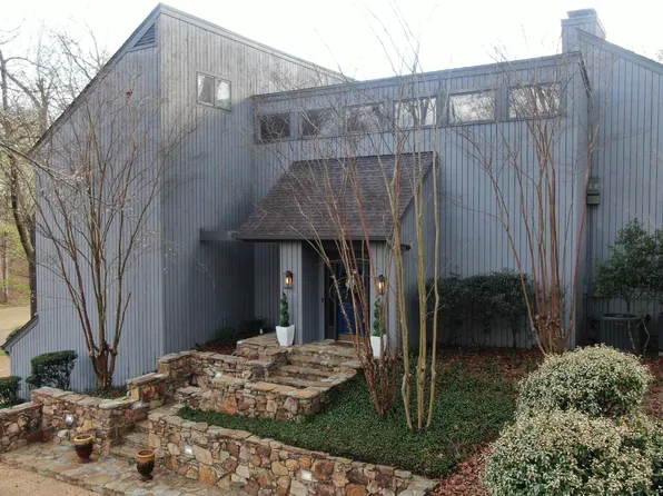 1739 Northwood Dr, Tupelo, MS 38804