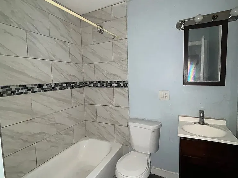132 N Grove St #6C — Photo 6