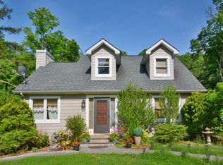 39 Brookdale Rd, Putnam Valley, NY 10579
