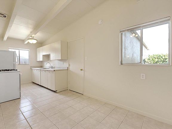 4th image of 1448 Modoc Ave