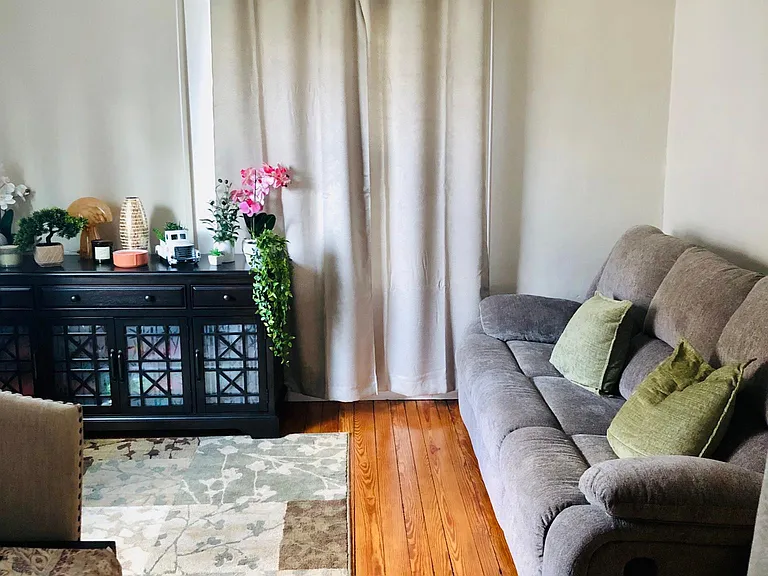 37 Phillips St #1 — Photo 2