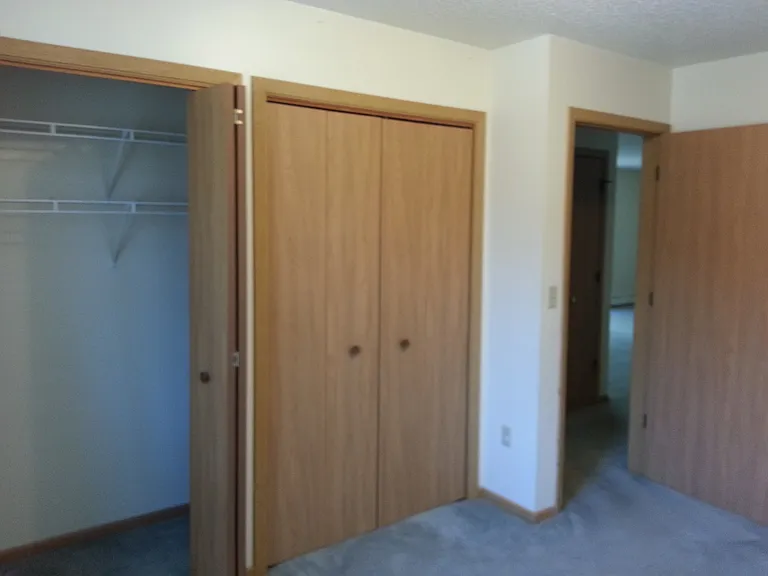 3430 E Court St — Photo 10