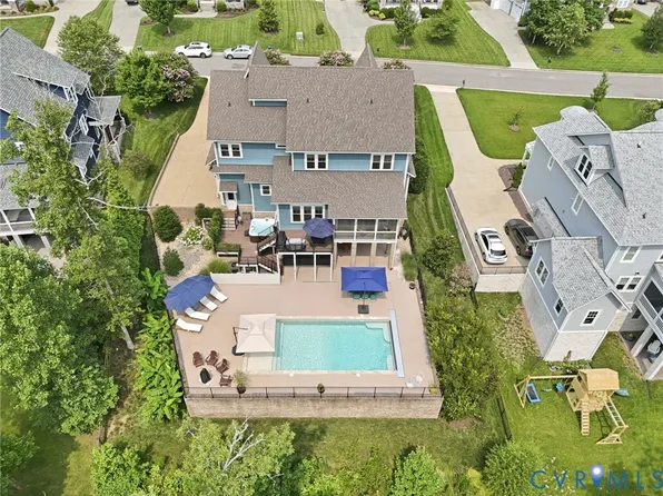 16212 Old Castle Rd, Midlothian, VA 23112