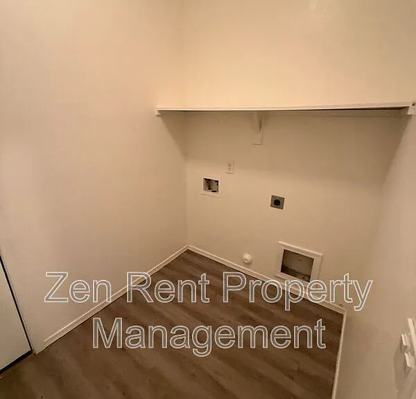 3102 W Belle Ave — Photo 10