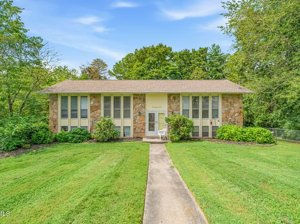 9004 Luz Ln, Knoxville, TN 37923