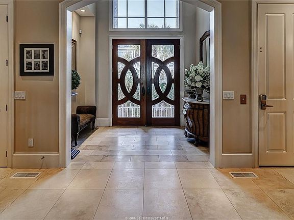 4th image of 33 Dune Ln