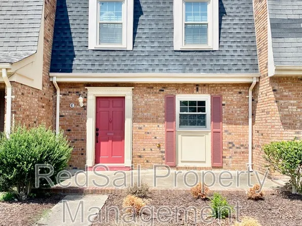 398 Circuit Ln Unit E, Newport News, VA 23608