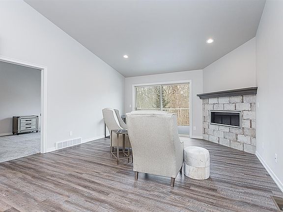 Great Room with Fireplace